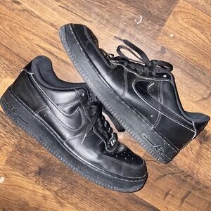 Nike Air Force 1 Low Top Mens Size US 11 Sneakers Black on Black 315122-001‎
